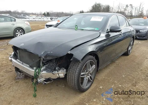 2019 Mercedes-Benz E 300 4Matic from USA, damaged, VIN WDDZF4KB0KA496965